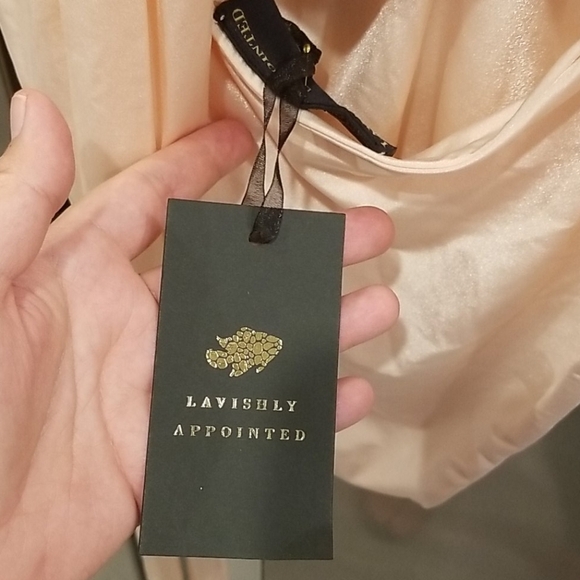 💕LAVISHLY APPOINTED💕 Annabel One-Piece Swimsuit - Picture 11 of 13